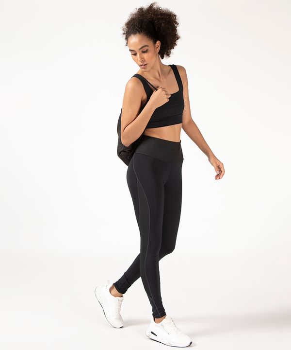 calça legging com recorte esportivo preto PP