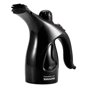 Passadeira de Roupas a Vapor Portátil Suggar PV1000PT com Copo Dosador e Escova Preta Bivolt Passadeira de Roupas a Vapor Portátil Suggar PV1000PT Preta com Escova e Copo Dosador Bivolt