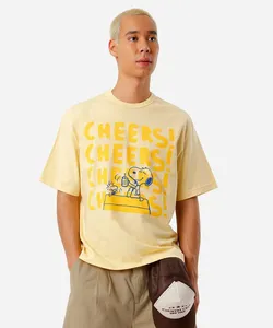 camiseta box fit masculina de algodão snoopy amarela PP