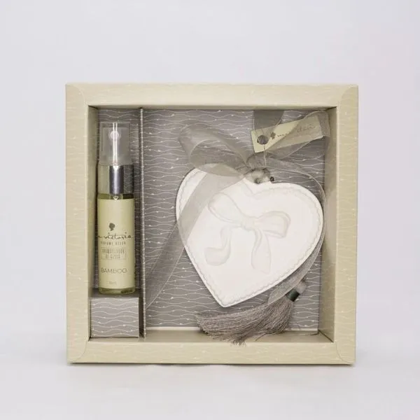 Gesso Perfumado Coração Com Laço Bamboo M.victoria