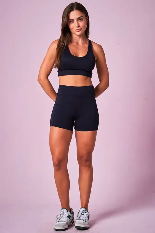 Short Feminino em Poliamida Planet Girls Preto P