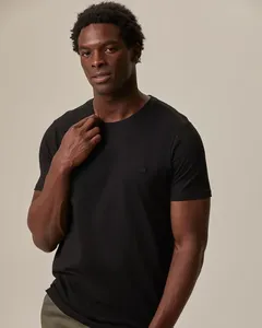 Camiseta Ícone Masculina Slim Bordado Frontal Em Algodão Preto - P