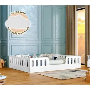 Cama Casal Helo com Grade de Proteção e Luminária MDF Branco Hêlo Móveis Cama Casal Helo com Grade de Proteção MDF Branco Hêlo Móveis