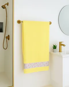 Toalha De Banho Transfer com Recorte Estampado Amarelo UN