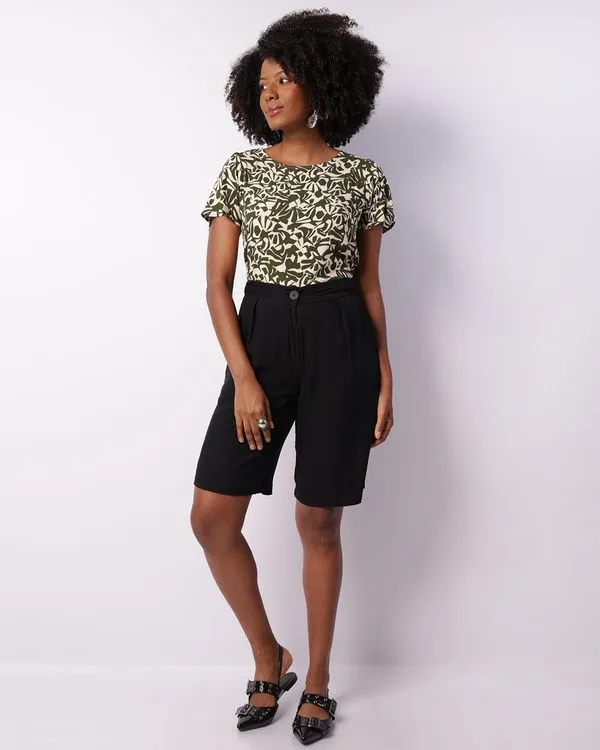 Bermuda Feminina Reta Viscose Plissada Com Bolsos Preta GG