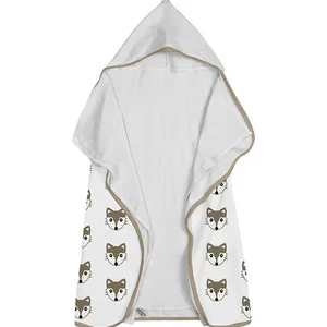 Toalha Baby C/ Capuz Tecebem Estampada c/ Fralda Dori Branco