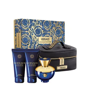 Kit Perfume Versace Dylan Blue Feminino - Eau de Parfum 100ml + Gel de Banho 100ml + Loção Corporal 100ml + Nécessaire Coffret