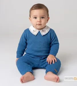 Macacão Tricô Gola Urso Azul - P
