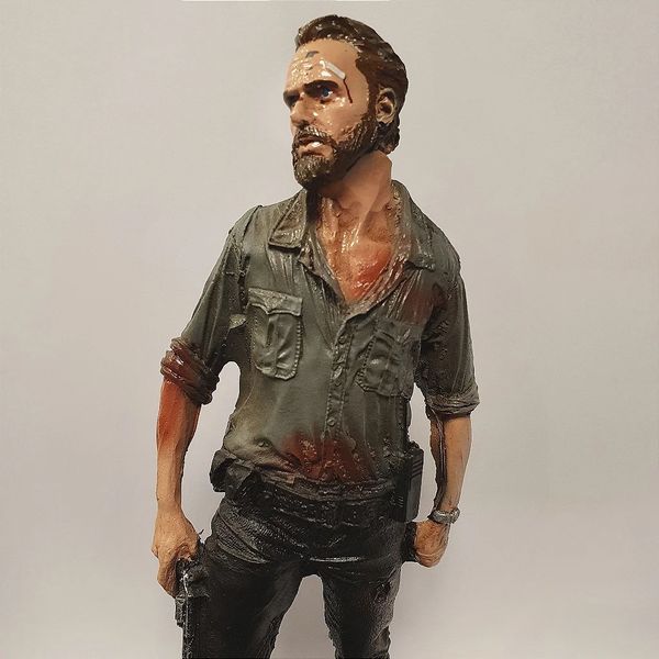 ESTATUETA RICK - THE WALKING DEAD