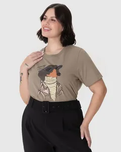 Camiseta Feminina Plus Size Ampla Estampa Ilustrativa Looking Cool Em Algodão Marrom - G2