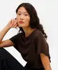 blusa feminina de suede com recorte marrom G