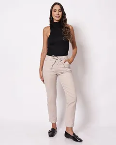 Calça Sarja Feminina Biotipo Mom com Cinto Bege 46