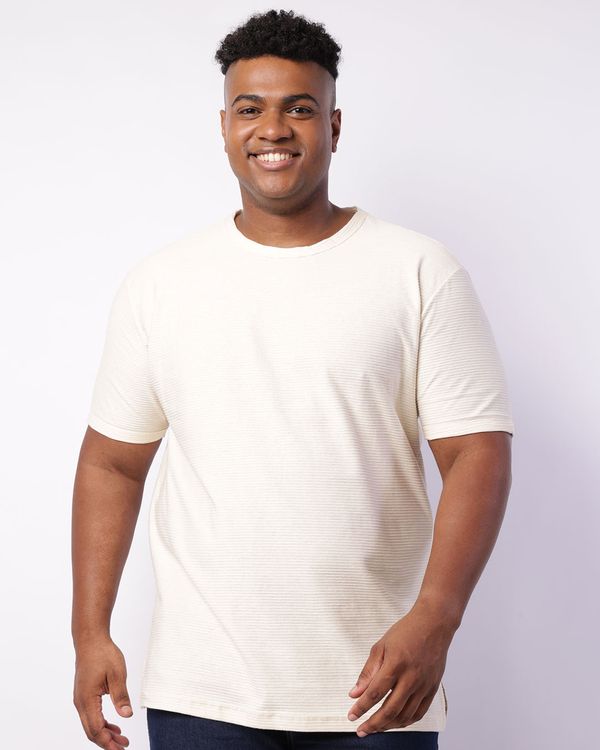 Camiseta Plus Size Masculina Manga Curta Texturizada Off White G2