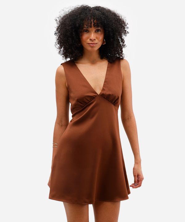 vestido curto feminino acetinado decote v marrom G