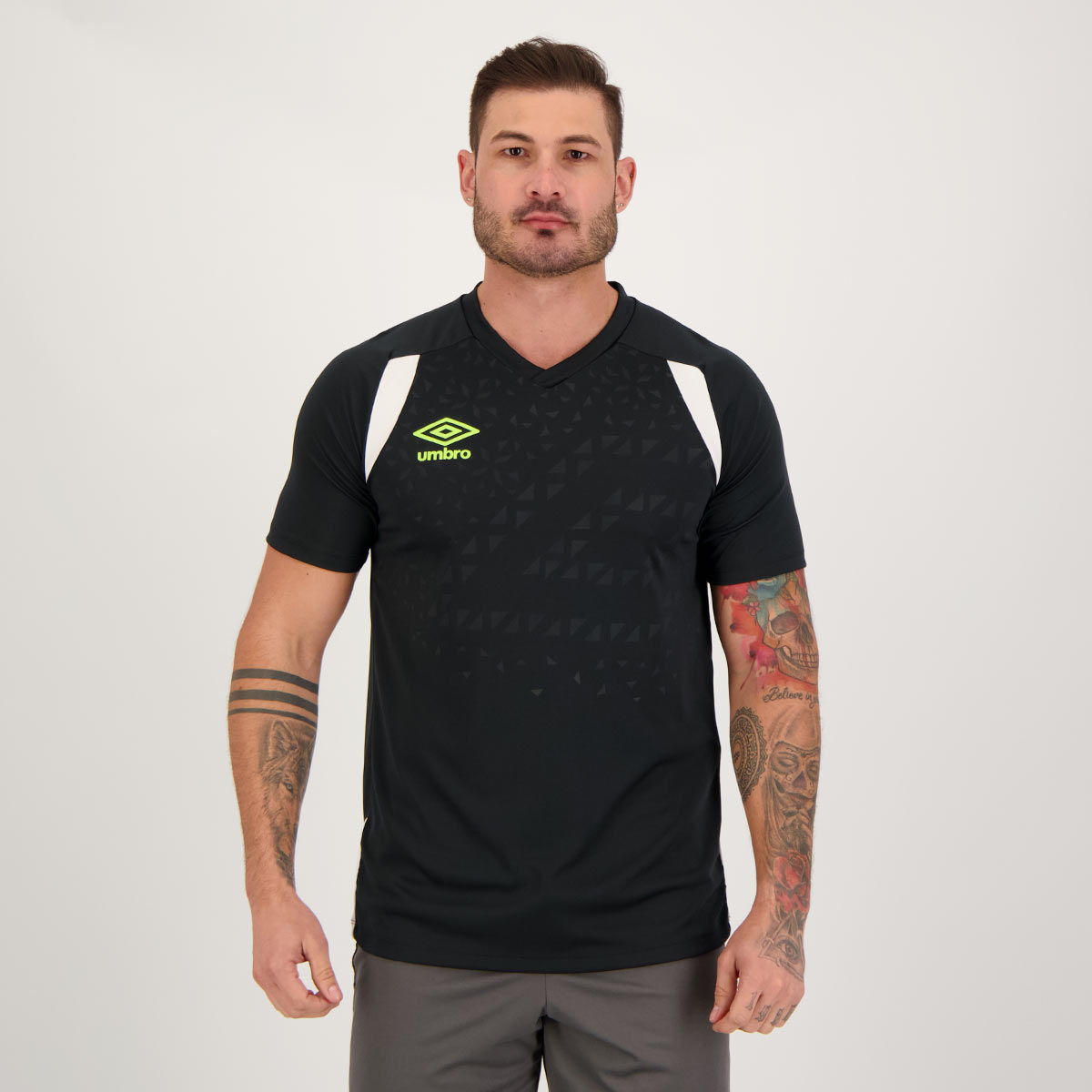 Camisa Umbro Diamond Relief Preta