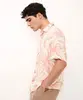 camisa com linho manga curta folhagem bege GG