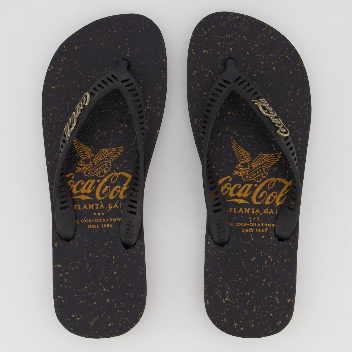 Chinelo Coca Cola Eagle Preto e Dourado