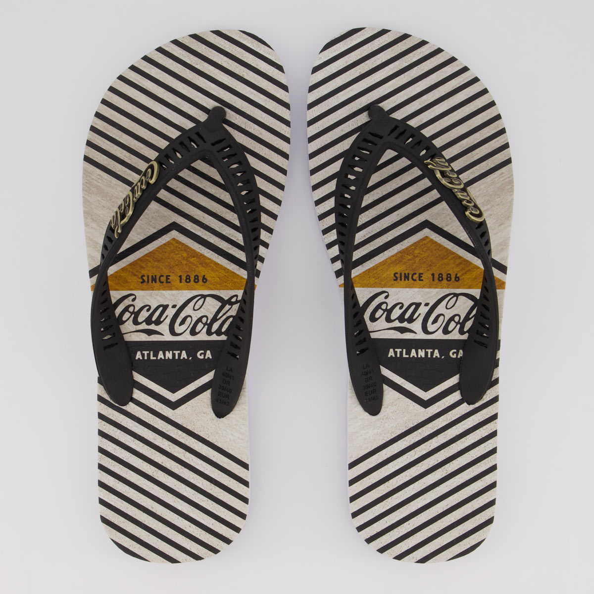 Chinelo Coca Cola Badge Lines Branco e Preto