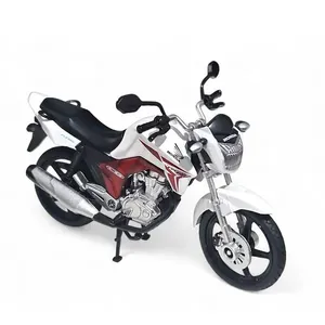 Miniatura de Moto Honda CG Titan 150 2014 1:18 com Base Expositora Réplica Detalhada Branco Californ Toys Miniatura de Moto Honda CG Titan 150 2014 1:18 com Base Expositora Branco Californ Toys