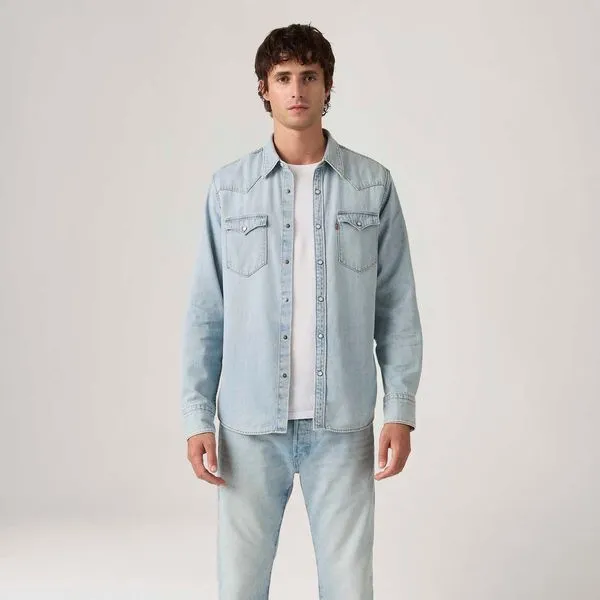 Camisa Jeans Levi's® Barstow Western Standard Lavagem Clara - S USA | P BR