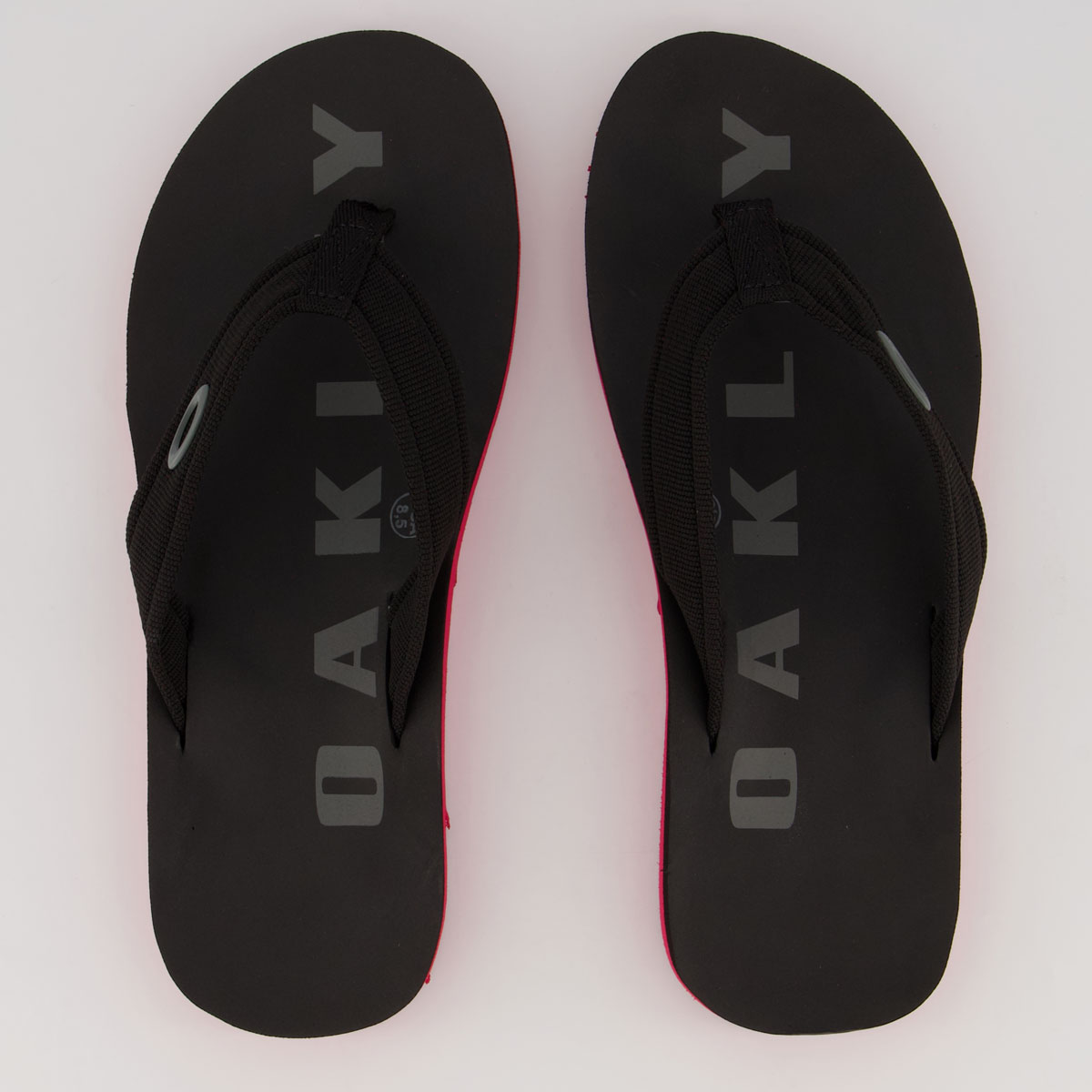 Chinelo Oakley Zeal Preto e Vermelho