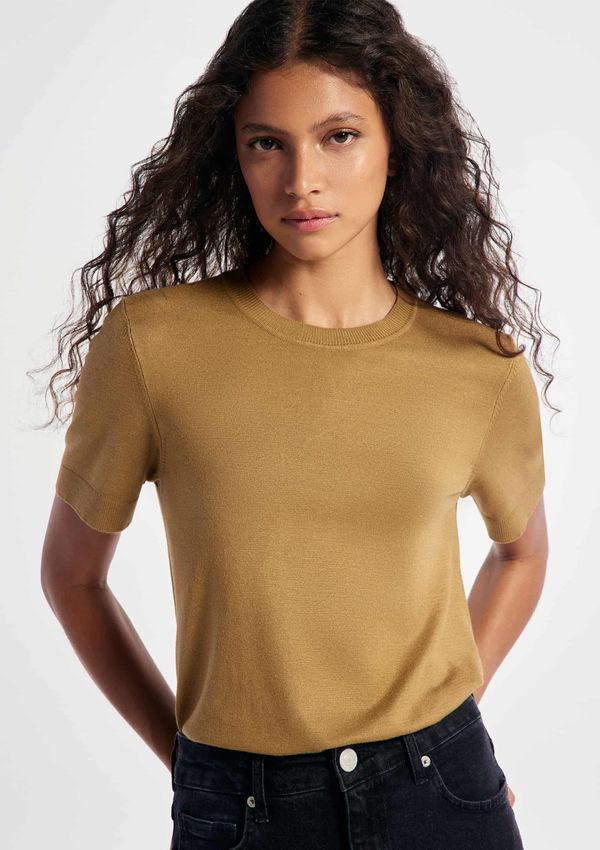 Blusa Feminina Manga Curta Em Tricô Leve - Marrom M
