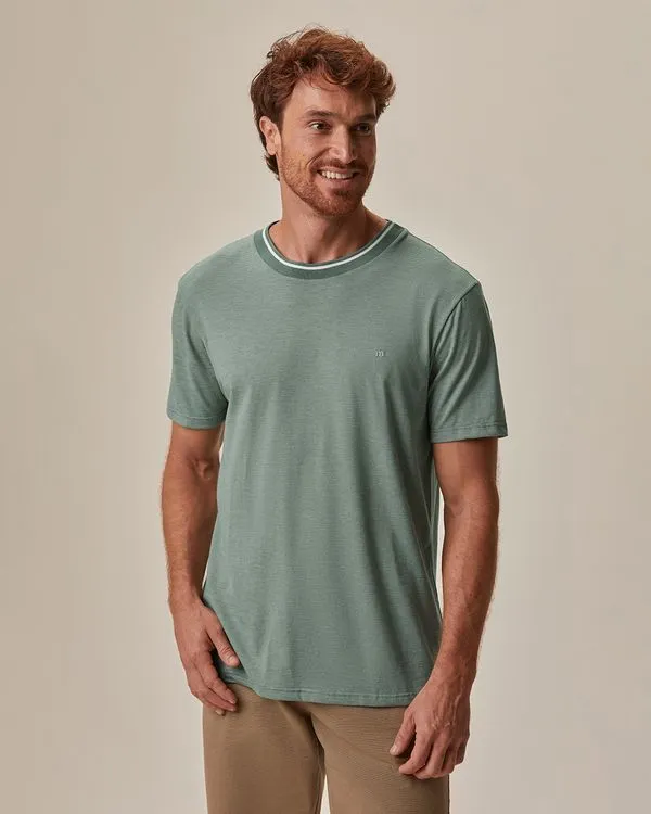 Camiseta Básica Masculina Gola Retilínea Em Malha Fio A Fio Verde - G