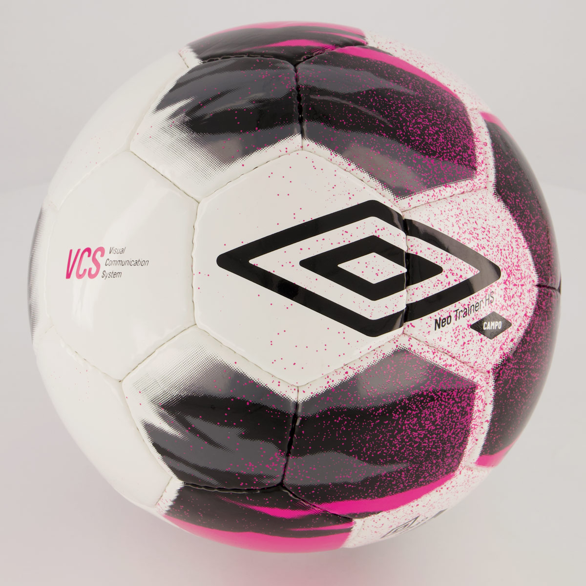 Bola Umbro Neo Trainer HS Campo Branca e Rosa