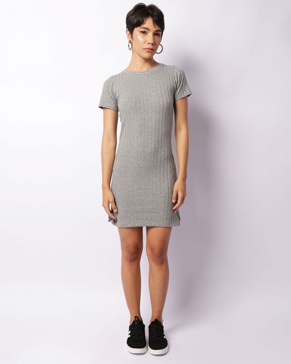 Vestido feminino Canelado Curto Manga Curta Cinza P