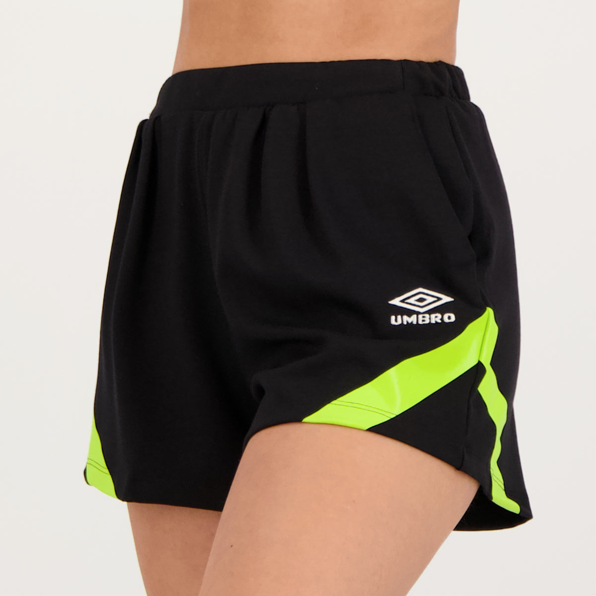 Shorts Umbro Maxi Diamond Feminino Preto