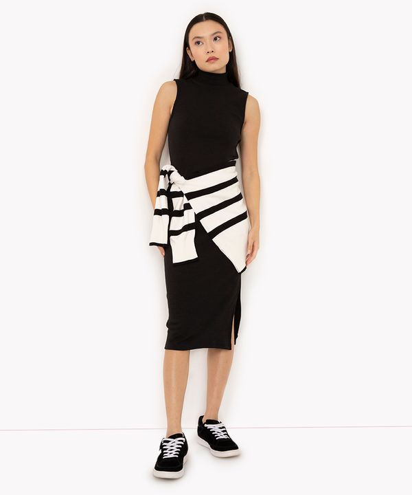 vestido midi básico canelado com fenda gola alta preto G