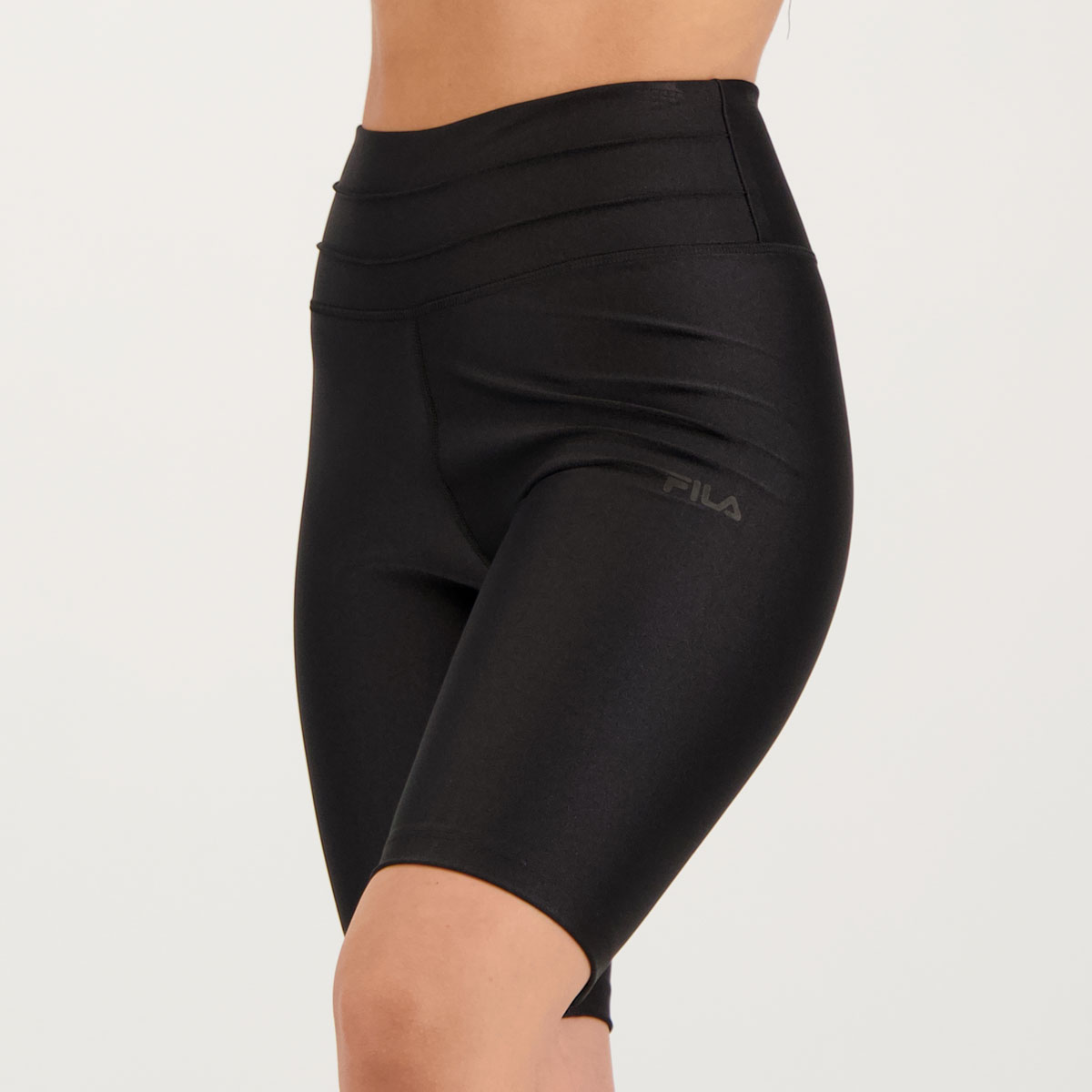 Bermuda Fila Long Life Studio Feminina Preta