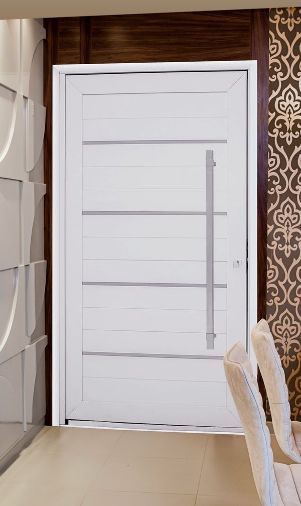 Porta Pivotante Sasazaki Direita Aluminium 223,5x126,2cm com Lambri Frizo e Puxador Branca