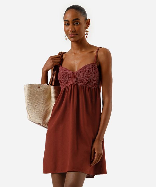vestido curto feminino alça fina com linho e bordado marrom P