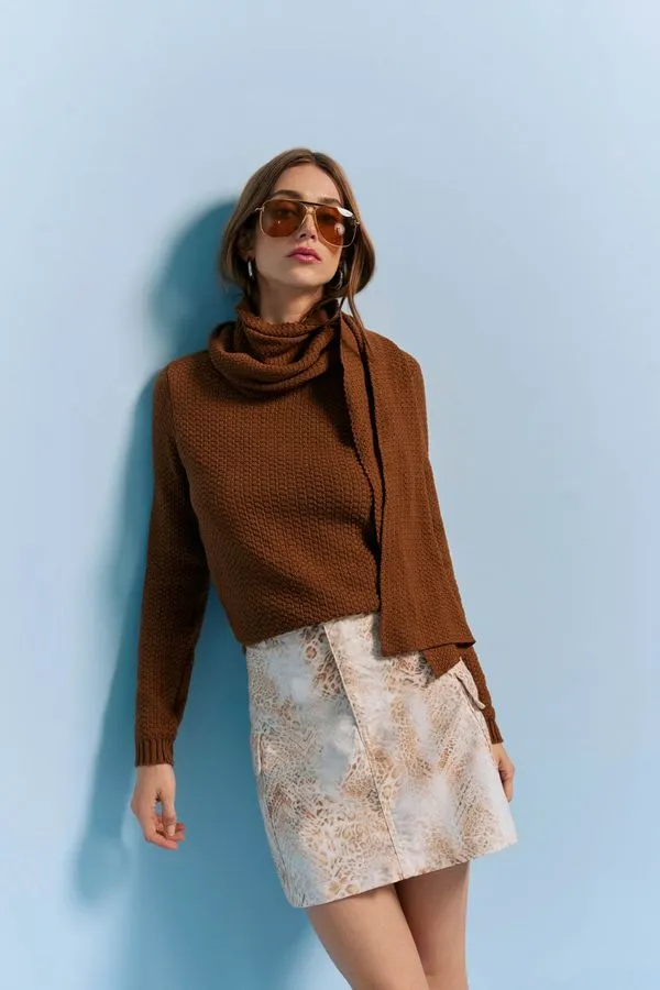 Saia Zinco Reta Média Curta Off White 42
