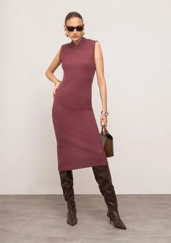 Vestido Iódice Ajustado Gola Alta Sem Manga Midi Vermelho M