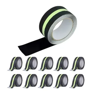 Kit 10 Fitas Antiderrapantes Adesivas Refletivas 5M X 5cm Preta Segurança Mundo LGBT Kit 10 Fitas Antiderrapantes Adesivas Refletivas 5M Preta Mundo LGBT