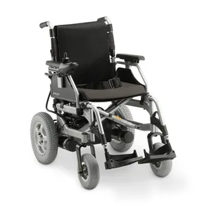 Cadeira de Rodas Motorizada em Alumínio Dobrável até 135 Kg Assento de 45 cm D1000 Dellamed Prata