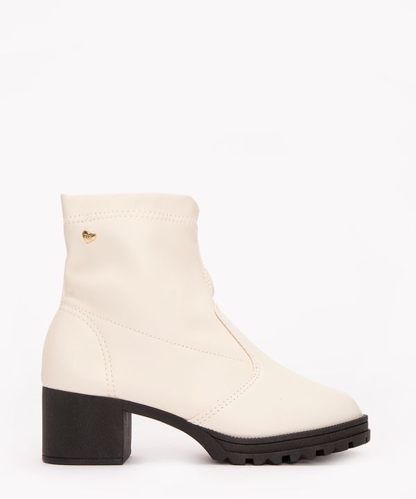 bota infantil de poliuretano com recorte molekinha off white 32