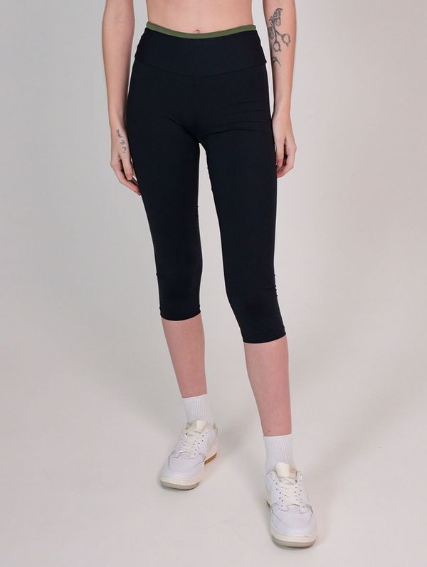 Calça legging capri Preto P
