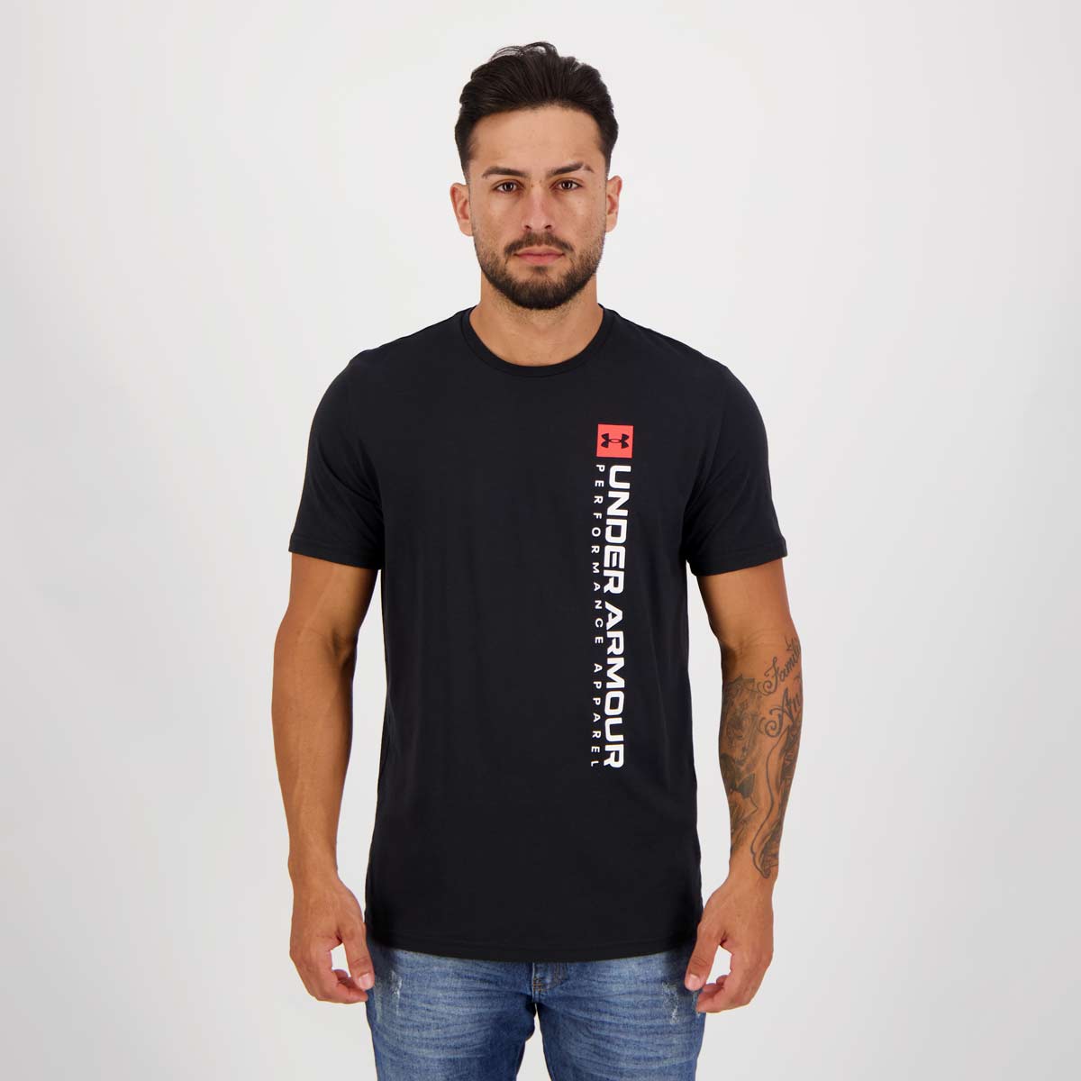 Camiseta Under Armour Boxed Apparel Preta