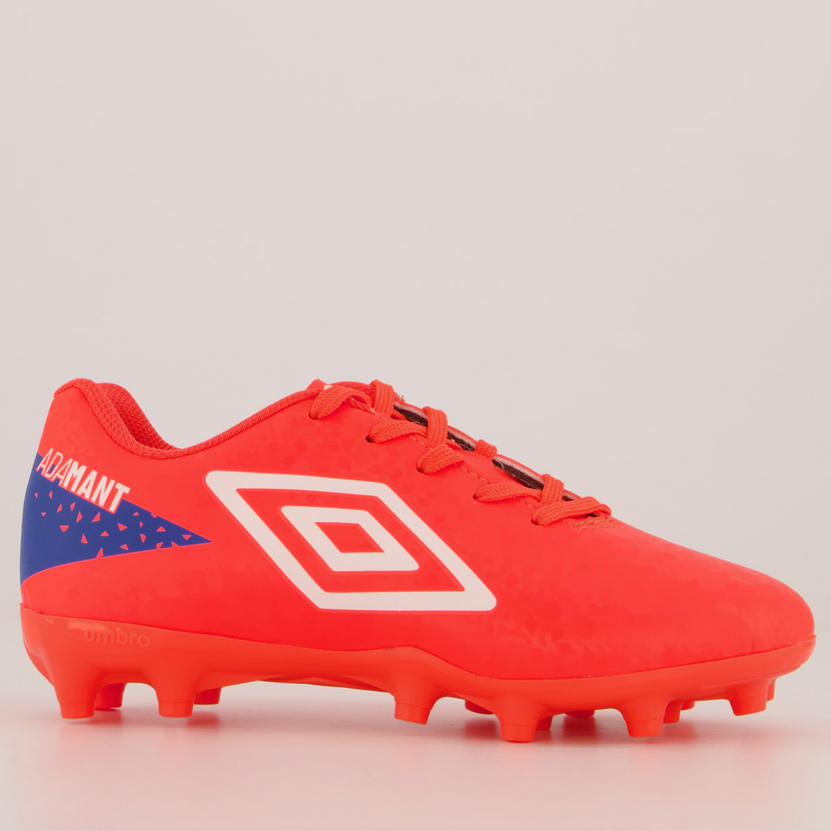 Chuteira Umbro Adamant Campo Juvenil Coral e Branca