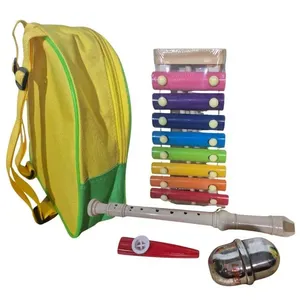 Kit Bandinha Rítmica Infantil com Mochila 11292 para Desenvolvimento Musical e Coordenação Liverpool Kit Bandinha Rítmica Infantil 11292 com Mochila para Estimular Ritmo e Criatividade Liverpool