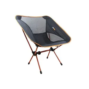 Cadeira Portátil para Camping Karibu para Atividades ao Ar Livre com Estrutura em Aço e Assento em Poliéster Preto Azteq Cadeira Portátil para Camping Karibu com Estrutura em Aço e Assento em Poliéster Preto Azteq