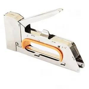 Grampeador Pistola Multifuncional 4 a 8mm para Estofados Tapeçaria e Carpintaria Prata Black Bull Grampeador Pistola Multifuncional 4 a 8mm com Regulagem de Grampos Prata Black Bull