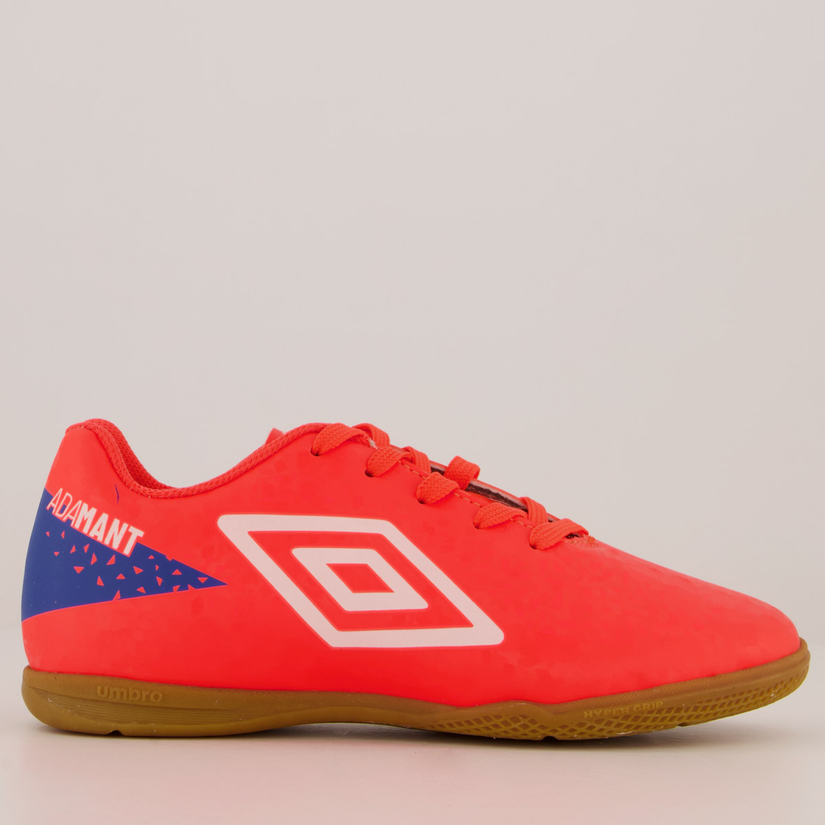 Chuteira Umbro Adamant Futsal Juvenil Coral e Branca