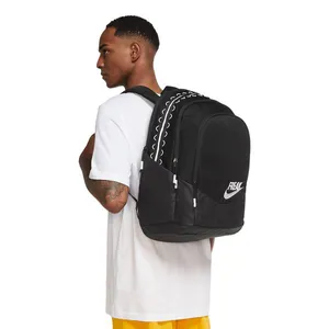 Mochila Nike Giannis - ÚNICO