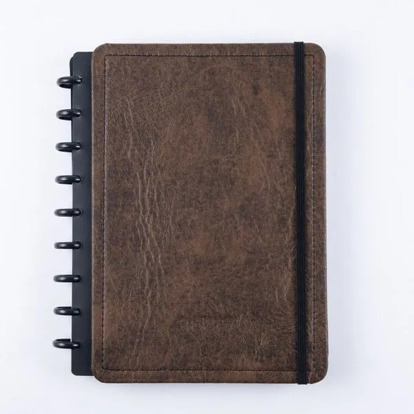 Caderno de Disco Disko Couro Brown Reposicionável Capa Dura Médio 190MM X 255MM Marrom Caderno de Disco Disko Couro Brown Reposicionável Capa Dura Médio Marrom