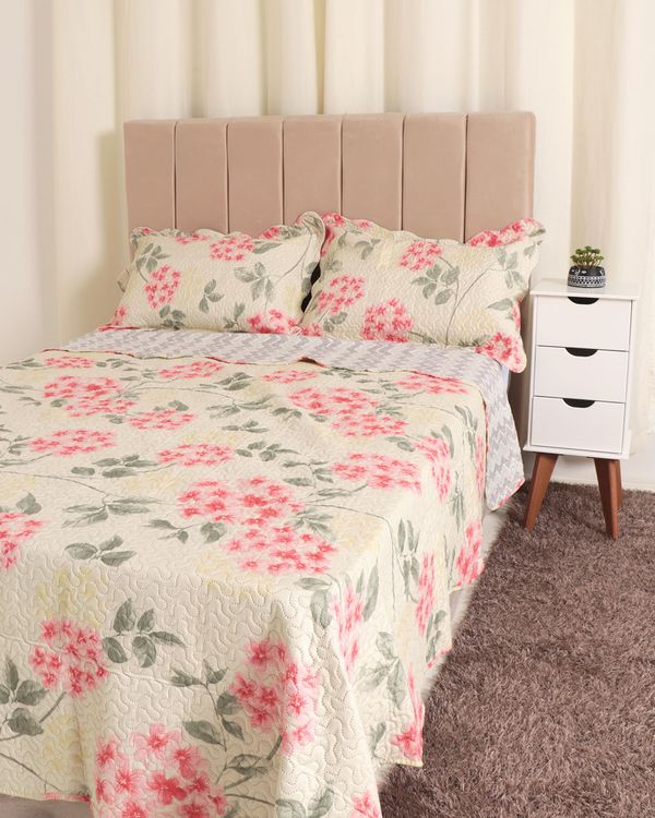 Kit Colcha Queen 3 Peças Estampa Floral Plumagem Bege UN