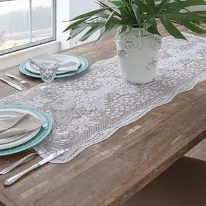 Caminho De Mesa Uva Em Renda 1,47m X 40cm 100% Poliéster - Uva